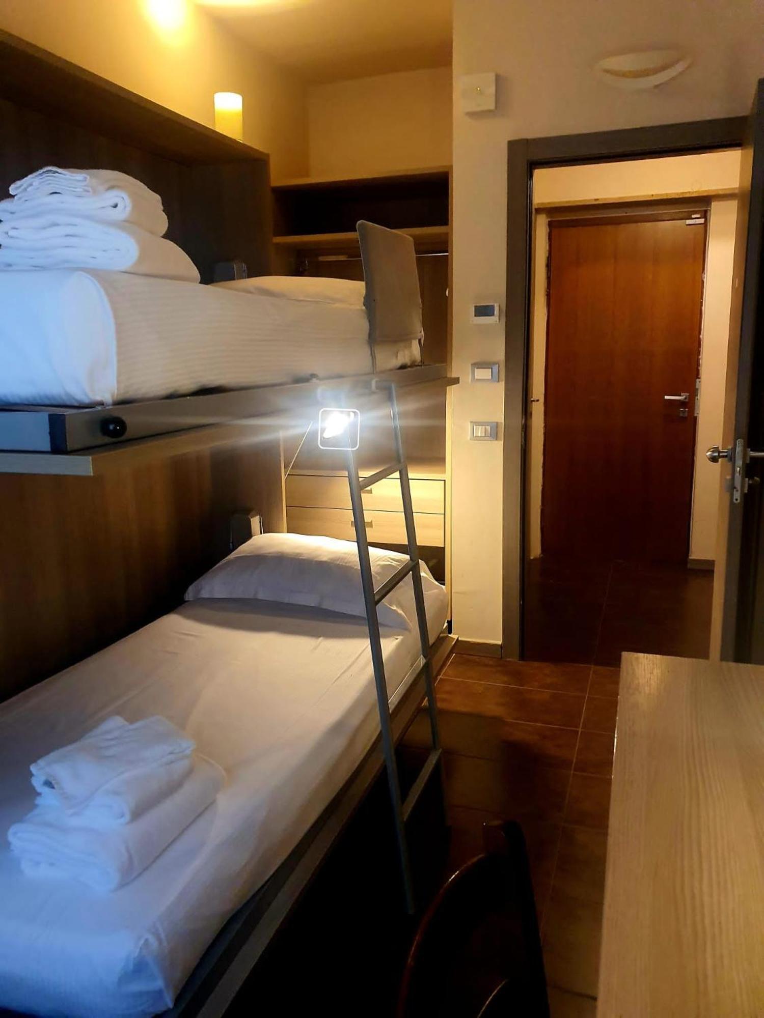 Hll Hotel Lungolago Lecco-Como Lake Rom bilde