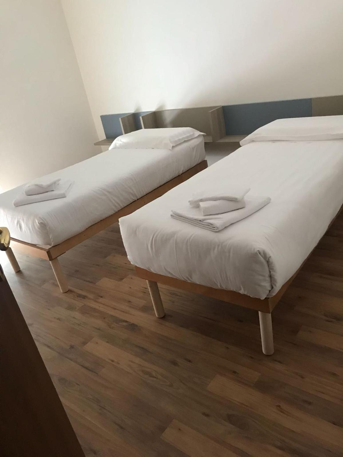 Hll Hotel Lungolago Lecco-Como Lake Rom bilde