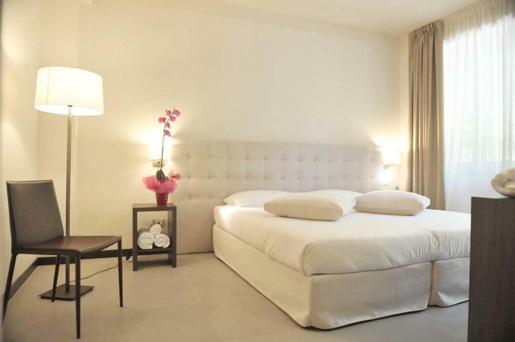 Hll Hotel Lungolago Lecco-Como Lake Eksteriør bilde